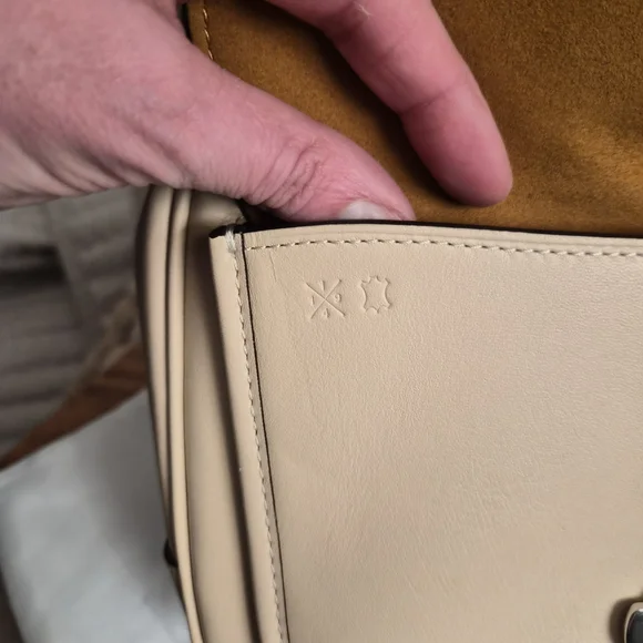 Coach Tabby 26 Messenger Leather Shoulder Bag - Picture 5 of 9